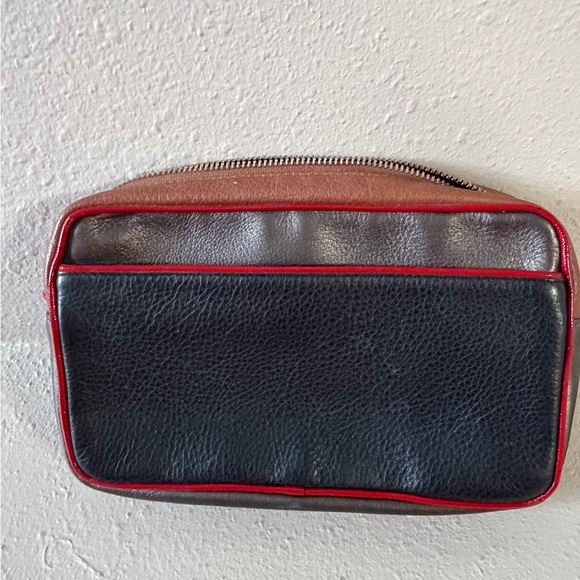 Brighton "Pretty Little Things" cosmetic case feat. Tom Clancy's fashionista art - Picture 2 of 3